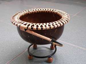  Kerajinan  Dari  Batok  Kelapa  handicraft khas bali